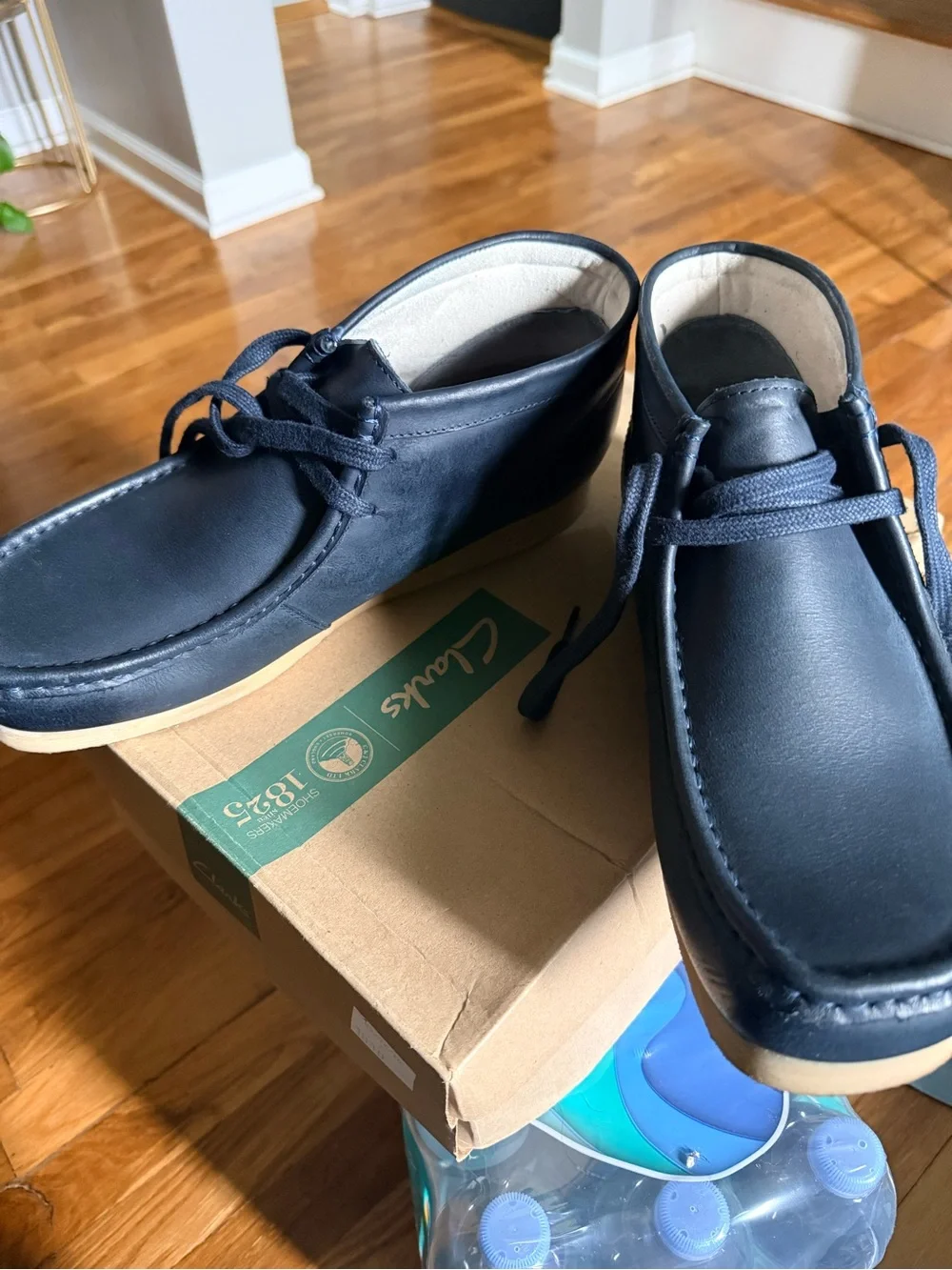 Clarks Men’s Navy Leather Chukka Boots with Crepe Sole